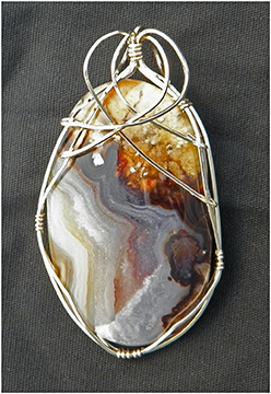 Cabachon by Kay Nitta: Banded Agate